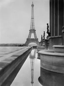 Eiffel Tower Image Drucke: View of Eiffel Tower