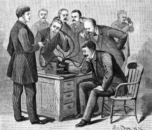 Thomas Alva Edison Image Drucke: Edison Presents Phonograph To Eager Men