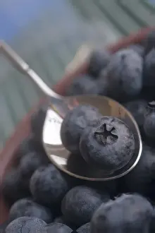 Berry Fruit Photography Drucke: Blueberries with spoon
