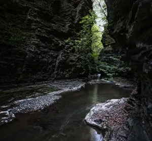 Stream Flowing Water Images Drucke: Canyon