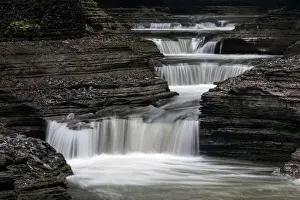 Long Exposure Waterfall Images Drucke: Cascades