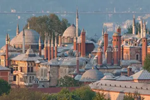 Istanbul Cityscape At Dusk Drucke: Chimneys of Topkapi Palace