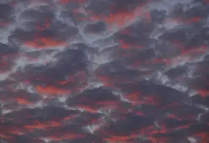 Cloudy Sunset Drucke: Clouds in the sky at sunset