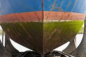 Bilder Datiert 2. September 2011: Farbenhülle mit Algen überzogen im Trockendock Hvide Sande auf der Halbinsel Jütland in Dänemark Europa