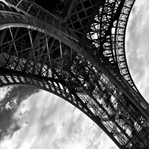 Eiffel Tower Architecture Drucke: Eiffel curves and patterns