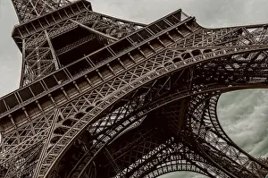 Eiffel Tower Photography Drucke: Eiffel Tower Slanted