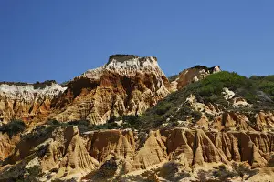 Atlantic Coast Portugal Drucke: Eroded sandstone cliffs, Atlantic coast, near Melides, Portugal