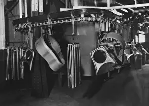 Metal Manufacturing Process Drucke: Factory Conveyor