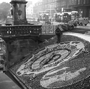 European Flower Arrangements Drucke: Floral Clock