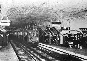 Underground Train Station Drucke: French Commuters