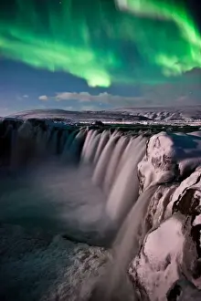 Aurora Borealis In Iceland Drucke: Godafoss Aurora