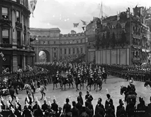 Royal Coronation Procession Drucke: Guards Escort