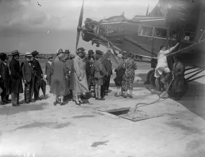 Vintage Plane Photography Drucke: All Aboard