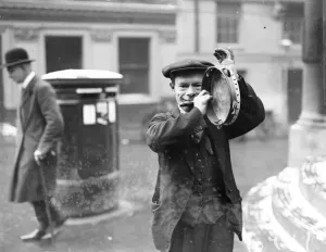 Fox Photos Getty Images Vintage Drucke: Busker