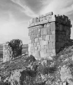 Ancient Civilization In South America Drucke: Challpas
