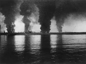 Dunkirk Evacuation Drucke: Dunkirk Fires