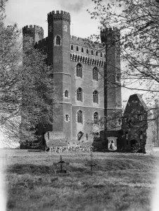 Lincolnshire Drucke: Tattershall Schloss
