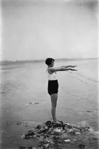 England Beach Scenes Drucke: Low Dive