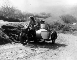 Black And White Motorcycle Photos Drucke: Sidecar