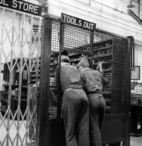Industrial Heritage Scotland Drucke: At Tool Store