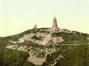 Middle European Landscapes Drucke: The Kyffhaeuser Monument in Thuringia