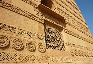 Low Angle View Photography Tips Drucke: Makli