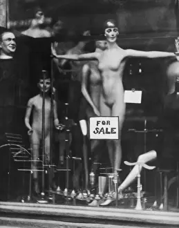 Mannikin im Nude