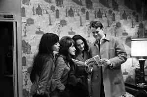 Classic Rock And Roll Photography Drucke: Backstage at Hullabaloo