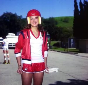 Vintage Roller Skating Images Drucke: Brooke Shields Rollerskating