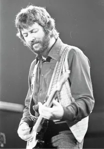 Classic Rock Musician Drucke: Clapton Performs