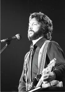 Eric Clapton Live Performance Drucke: Clapton Performs