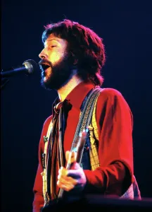 Classic Rock Musician Drucke: Clapton Performs