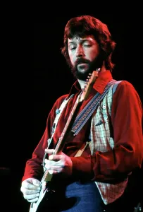 Eric Clapton Live Performance Drucke: Clapton Performs