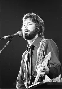 Eric Clapton Live Performance Drucke: Clapton Performs
