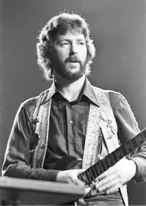 Classic Rock Musician Drucke: Clapton Performs