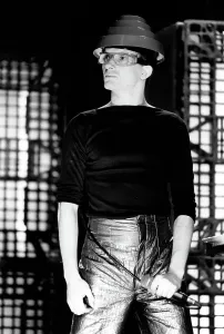 Punk Rock Legends Drucke: Devo Performing