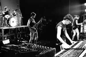 Punk Rock Music Drucke: Devo Performing
