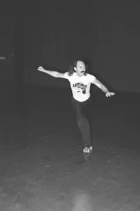 Comedy Legends Of The 80s Drucke: Gallagher Performs Live