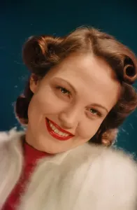 Retro Model Photography Drucke: MODEL POSING IN 1938
