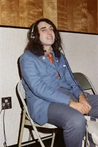 Vintage Recording Equipment Drucke: Tiny Tim In The Recording Studio