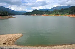 Kerala Travel Destinations Drucke: Munnar Lake
