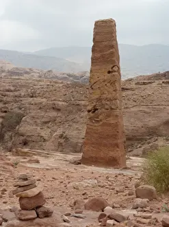 Jordan Landscape Photography Drucke: Nabatean altars