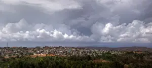 East Africa Photography Drucke: Panoramic view of Harar with beautiful clouds