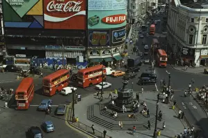 High Angle View Of City Drucke: Piccadilly Circus
