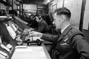 Europe Aviation Industry Drucke: Aircraft Control