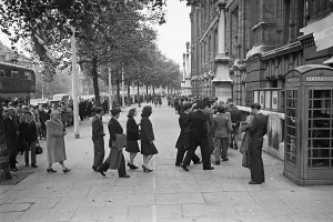 Victoria And Albert Museum London Drucke: Britain Can Make It