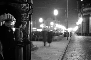 Scotland Black And White Photography Drucke: Bus Stop