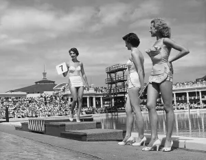 Vintage Swimwear Models Drucke: Butlin's Beauty Competition