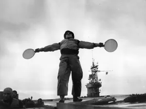 Black And White WW2 Photos Drucke: On Course