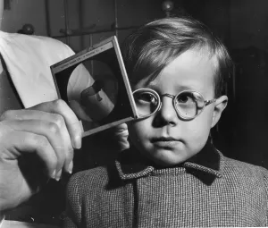 Medical Equipment Drucke: Eye Test